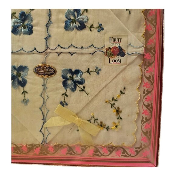 Vintage 60s Fruit Of The Loom Embroidered Yellow Blue Handkerchief Box USA - Picture 7 of 10